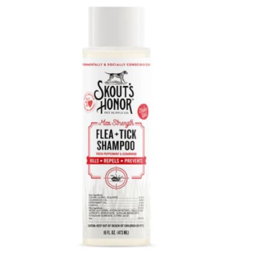 Skouts Honor Flea And Tick Shampoo with Natural Cedarwood and Peppermint Essential Oils 475Ml